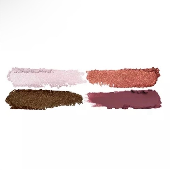 Gucci Vibrant Red and Gold Eyeshadow Palette - Picture 2 of 2